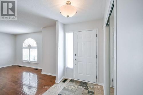 25 - 318 Little Avenue, Barrie, ON - Indoor Photo Showing Other Room