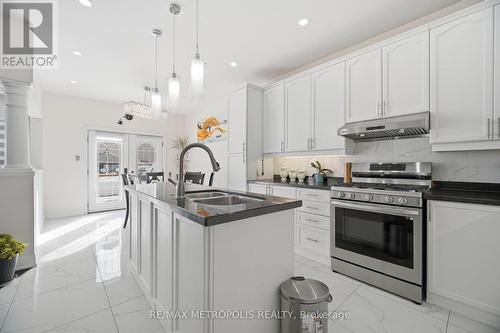 43 El Camino Way, Brampton, ON - Indoor Photo Showing Kitchen With Double Sink With Upgraded Kitchen
