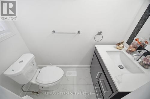 43 El Camino Way, Brampton, ON - Indoor Photo Showing Bathroom