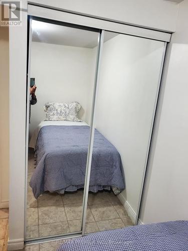 5272 Brookwood Court, Mississauga, ON - Indoor Photo Showing Bedroom