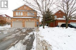 5272 BROOKWOOD COURT  Mississauga, ON L5V 2N8