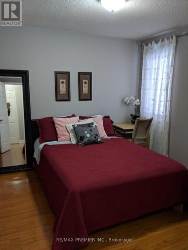 5272 Brookwood Court, Mississauga, ON - Indoor Photo Showing Bedroom