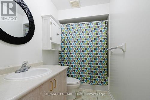 5272 Brookwood Court, Mississauga, ON - Indoor Photo Showing Bathroom