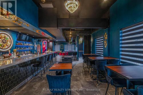 2055 Dundas Street, Mississauga, ON 