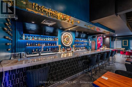 2055 Dundas Street, Mississauga, ON 