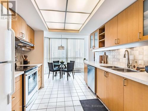 1507 - 55 Kingsbridge Garden Circle, Mississauga, ON - Indoor Photo Showing Kitchen With Double Sink With Upgraded Kitchen