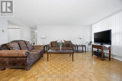 1008 - 511 The West Mall, Toronto, ON - Indoor Photo Showing Living Room