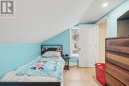 27 Oxford Street W, Blandford-Blenheim (Drumbo), ON - Indoor Photo Showing Bedroom