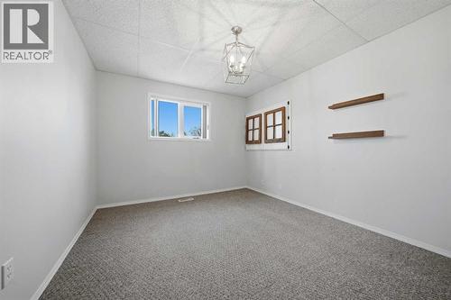 15 26534 Township Road 384, Rural Red Deer County, AB - Indoor Photo Showing Other Room
