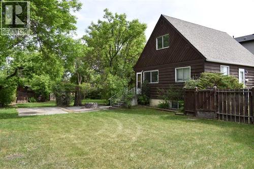 7620 34 Avenue Nw, Calgary, AB 