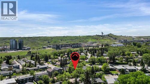 7620 34 Avenue Nw, Calgary, AB 