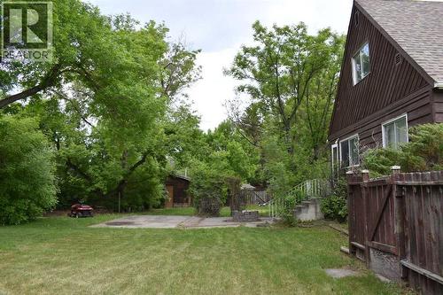 7620 34 Avenue Nw, Calgary, AB 