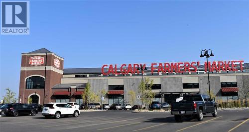 7620 34 Avenue Nw, Calgary, AB 