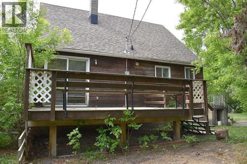 7616 34 Avenue Nw, Calgary, AB - Outdoor