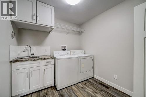 Separate Laundry Room - 203 1 Street, Shaughnessy, AB - Indoor Photo Showing Laundry Room