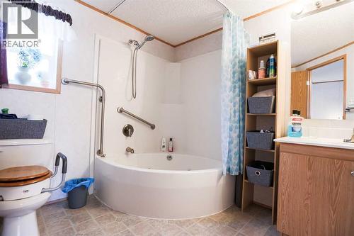 3217 31 Street S, Lethbridge, AB 