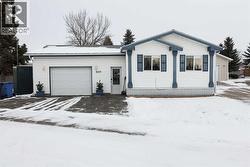 3217 31 Street S  Lethbridge, AB T1K 7K1