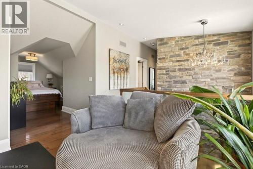 158 Ewen Road, Hamilton, ON - Indoor Photo Showing Living Room