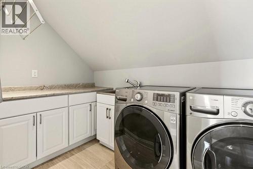 158 Ewen Road, Hamilton, ON - Indoor Photo Showing Laundry Room