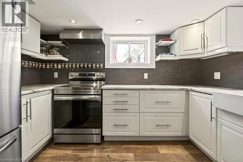 158 Ewen Road, Hamilton, ON - Indoor Photo Showing Kitchen With Stainless Steel Kitchen With Upgraded Kitchen