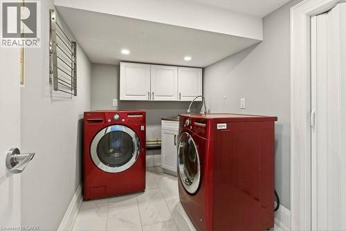 158 Ewen Road, Hamilton, ON - Indoor Photo Showing Laundry Room