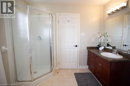 18 Gaal Court, Brantford, ON - Indoor Photo Showing Bathroom