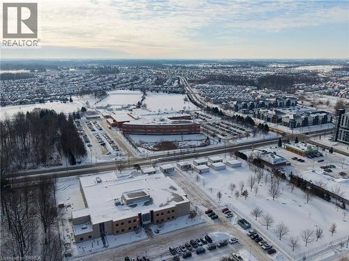 18 Gaal Court, Brantford, ON - Outdoor With View