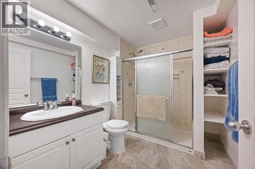 3904 63 Avenue, Lloydminster, AB - Indoor Photo Showing Bathroom