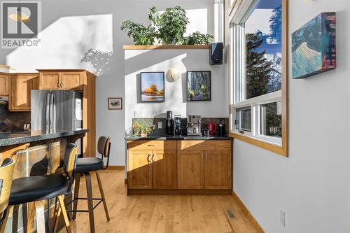 1712 11Th Avenue, Canmore, AB - Indoor Photo Showing Kitchen