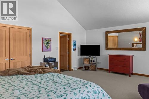 1712 11Th Avenue, Canmore, AB - Indoor Photo Showing Bedroom