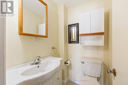 370 Stone Street S, Gananoque, ON - Indoor Photo Showing Bathroom