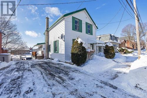 370 Stone Street S, Gananoque, ON - Outdoor