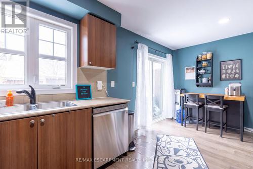 38 - 701 Homer Watson Boulevard, Kitchener, ON - Indoor Photo Showing Kitchen With Double Sink