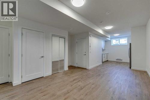 646 Rangeview Street Se, Calgary, AB - Indoor Photo Showing Other Room