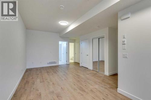 646 Rangeview Street Se, Calgary, AB - Indoor Photo Showing Other Room