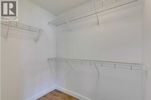 646 Rangeview Street Se, Calgary, AB - Indoor With Storage
