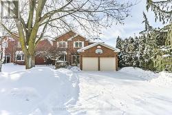 28 CARNFORTH DRIVE  Markham, ON L3R 7W1