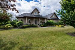 34 BASSWOOD CIRCLE  Oro-Medonte, ON L0L 2L0