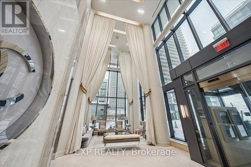 3404 - 59 Annie Craig Drive, Toronto, ON - Indoor Photo Showing Other Room