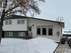604 5th AVENUE W  Assiniboia, SK S0H 0B0