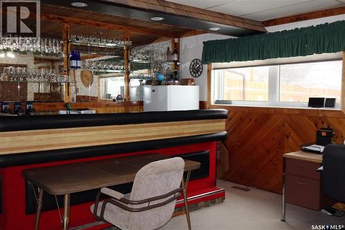 604 5Th Avenue W, Assiniboia, SK - Indoor