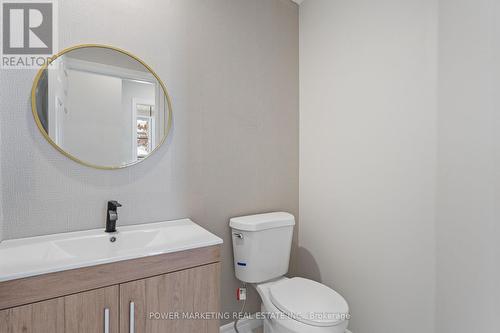730 Scala Avenue, Ottawa, ON - Indoor Photo Showing Bathroom