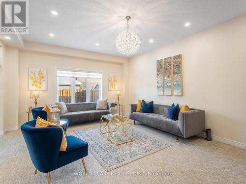 22 Bethune Avenue, Hamilton, ON - Indoor Photo Showing Living Room