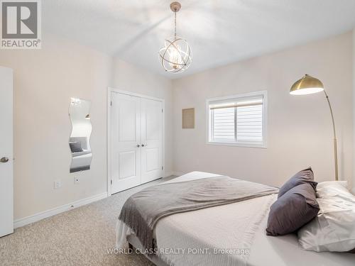 22 Bethune Avenue, Hamilton, ON - Indoor Photo Showing Bedroom