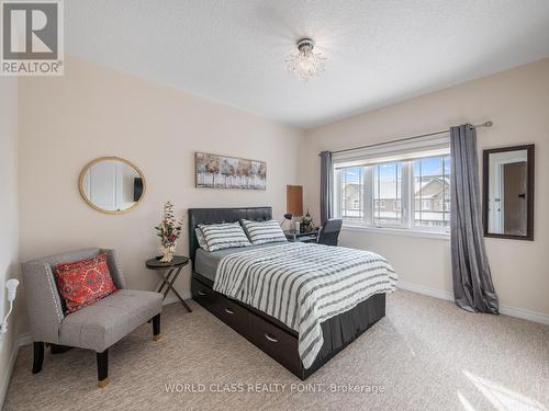 22 Bethune Avenue, Hamilton, ON - Indoor Photo Showing Bedroom
