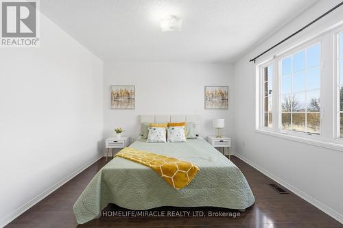 99 Spicebush Terrace, Brampton, ON - Indoor Photo Showing Bedroom