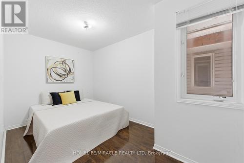 99 Spicebush Terrace, Brampton, ON - Indoor Photo Showing Bedroom