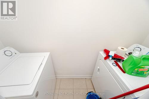 20 Haymarket Drive, Brampton, ON - Indoor Photo Showing Laundry Room