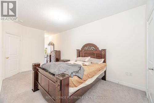 20 Haymarket Drive, Brampton, ON - Indoor Photo Showing Bedroom