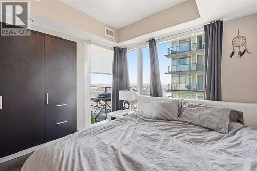 2804, 1122 3 Street Se, Calgary, AB - Indoor Photo Showing Bedroom